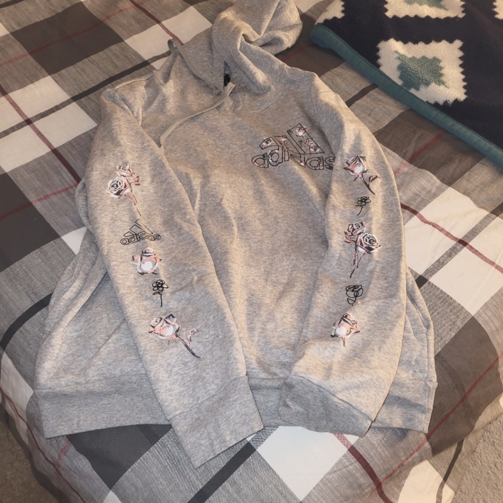 Adidas Sweatshirt